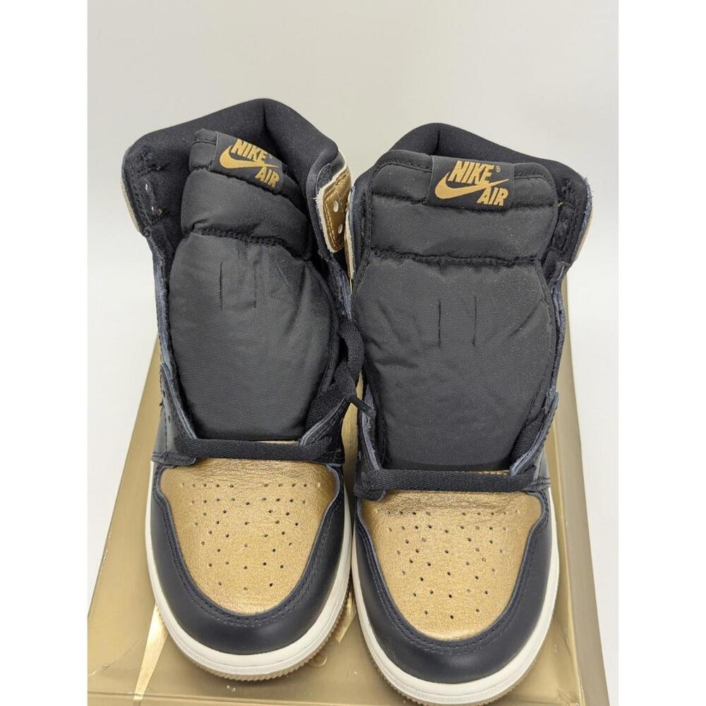 Nike Air Jordan 1 High OG GS Black Gold FD1437-071 Shoe Kids Size 5Y / Women 6.5 - Picture 4 of 8